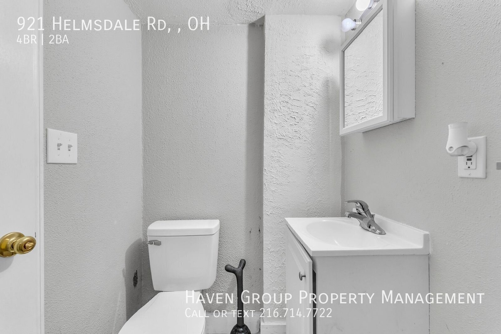 921 Helmsdale Rd, Cleveland Heights, OH 44112- Spacious 4-bed 2-bath single-family home!  property image