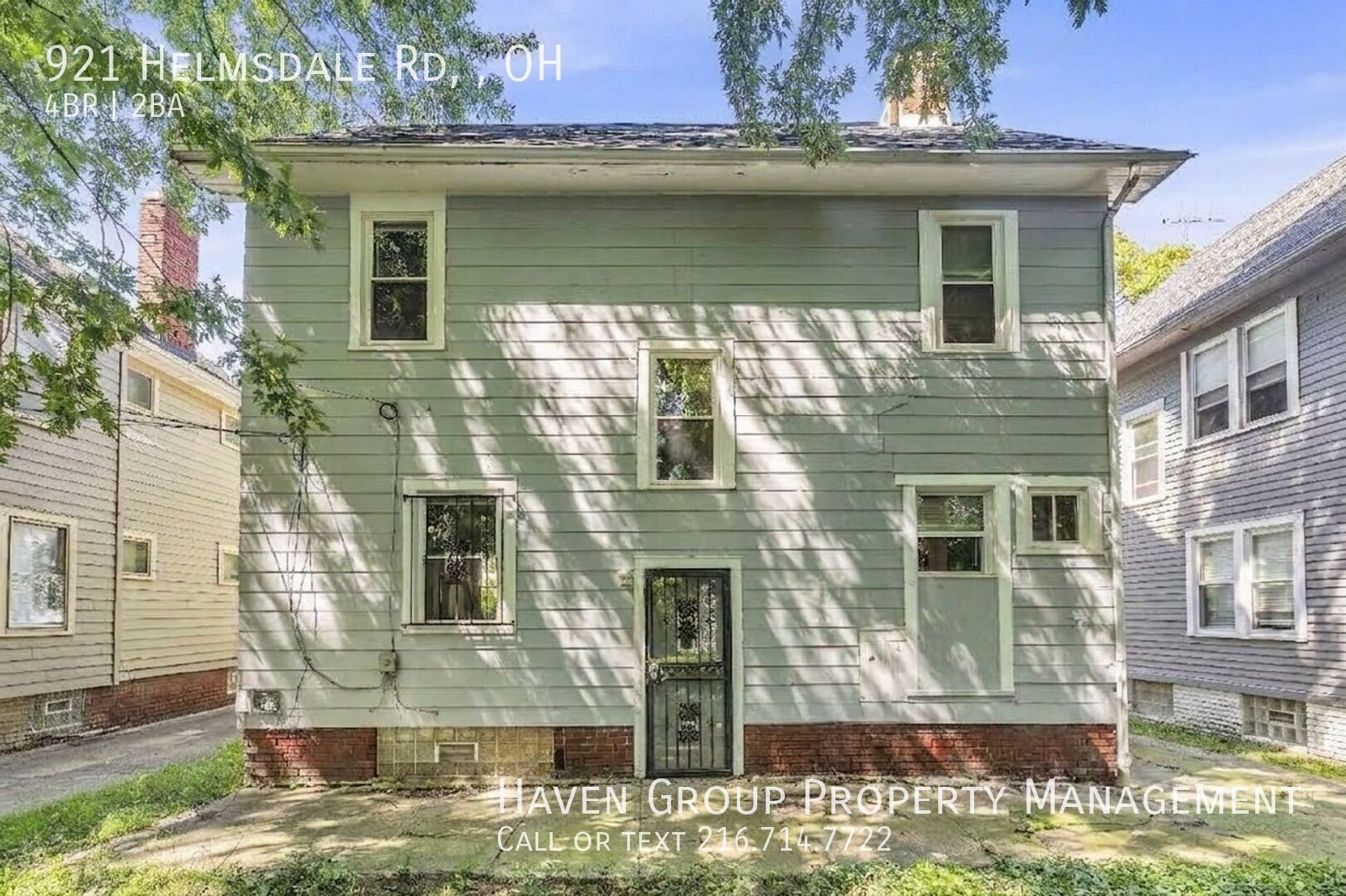 921 Helmsdale Rd, Cleveland Heights, OH 44112- Spacious 4-bed 2-bath single-family home!  property image