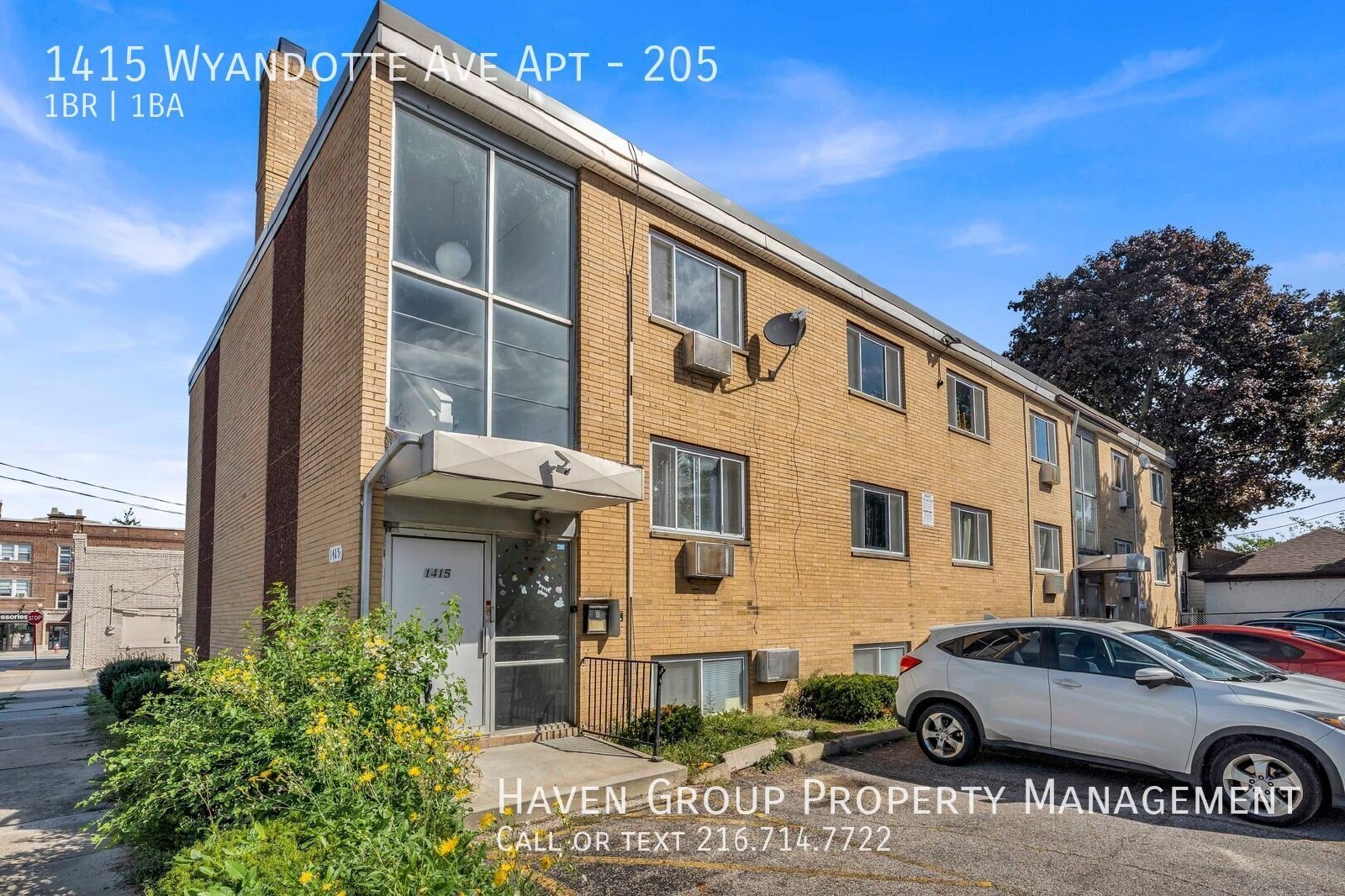 1415 Wyandotte Ave | Apt 205, Lakewood, OH 44107 - Spacious 1-bed 1-bath multi-family home!HEAT/GAS INCLUDED(resident pays electric only) property image