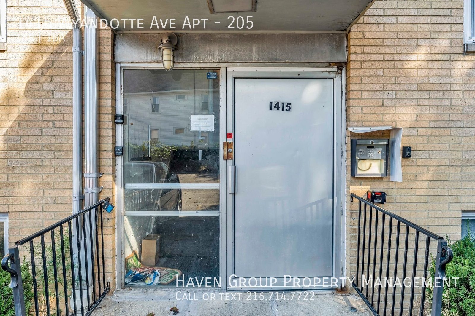 1415 Wyandotte Ave | Apt 205, Lakewood, OH 44107 - Spacious 1-bed 1-bath multi-family home!HEAT/GAS INCLUDED(resident pays electric only) property image
