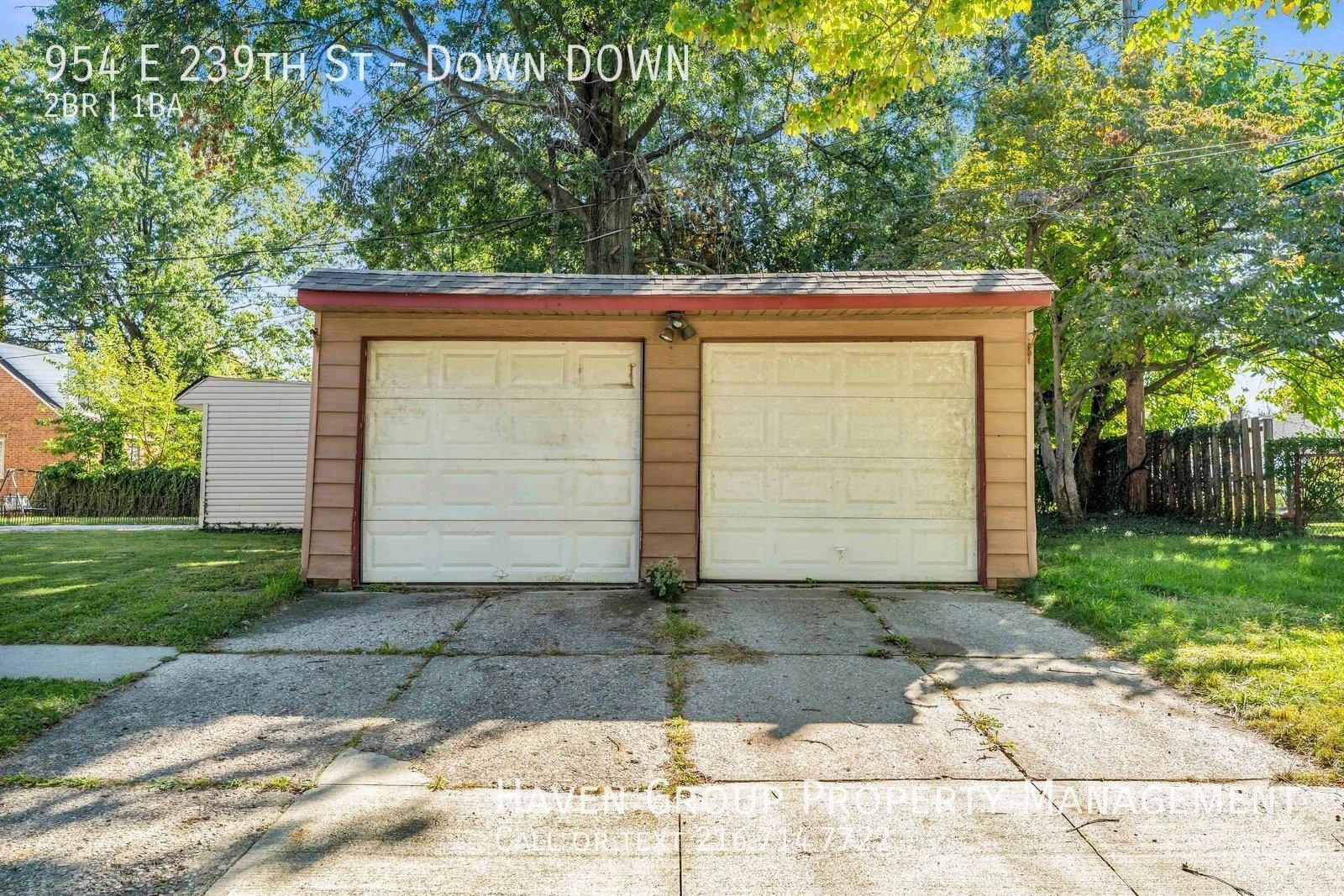 954 E 239th St | DN, Euclid, OH 44123 - Spacious 2-bed 1-bath multi-family home! property image