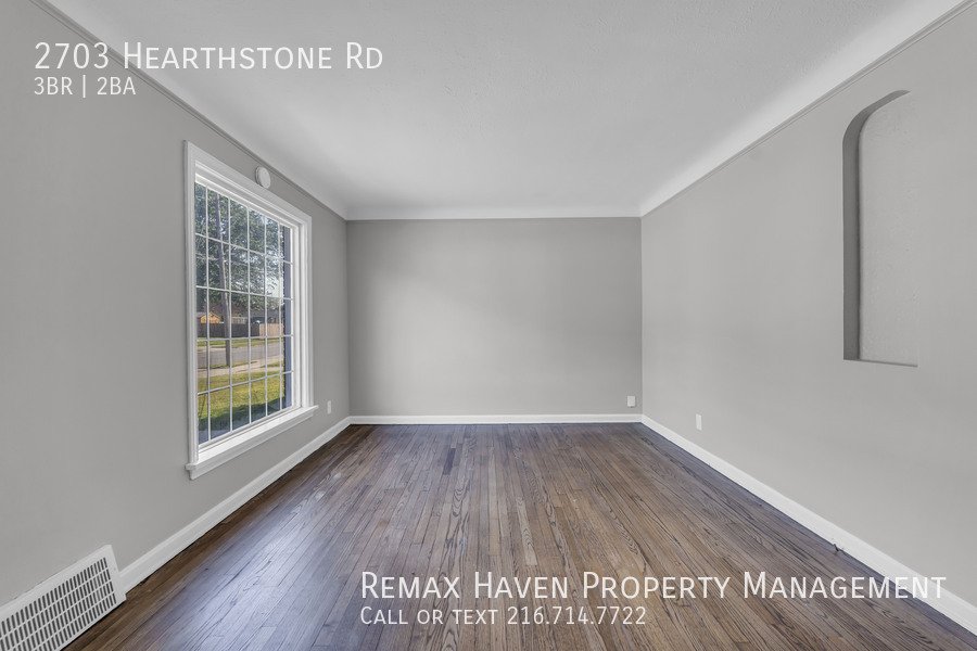 2703 Hearthstone Rd, Parma - Spacious 3-bed 2-bath single-family home! property image