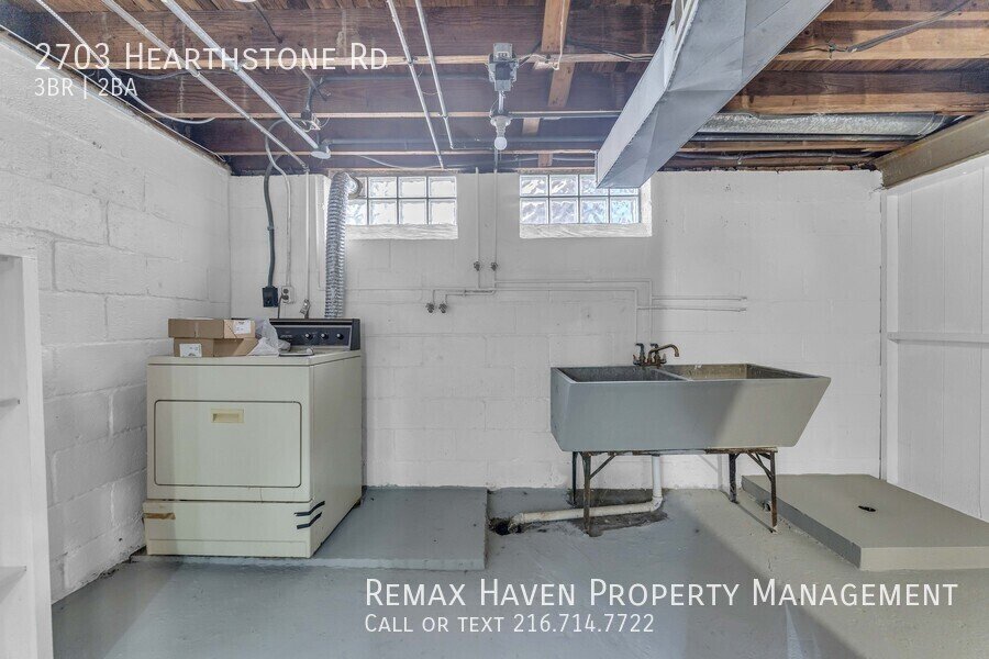 2703 Hearthstone Rd, Parma - Spacious 3-bed 2-bath single-family home! property image