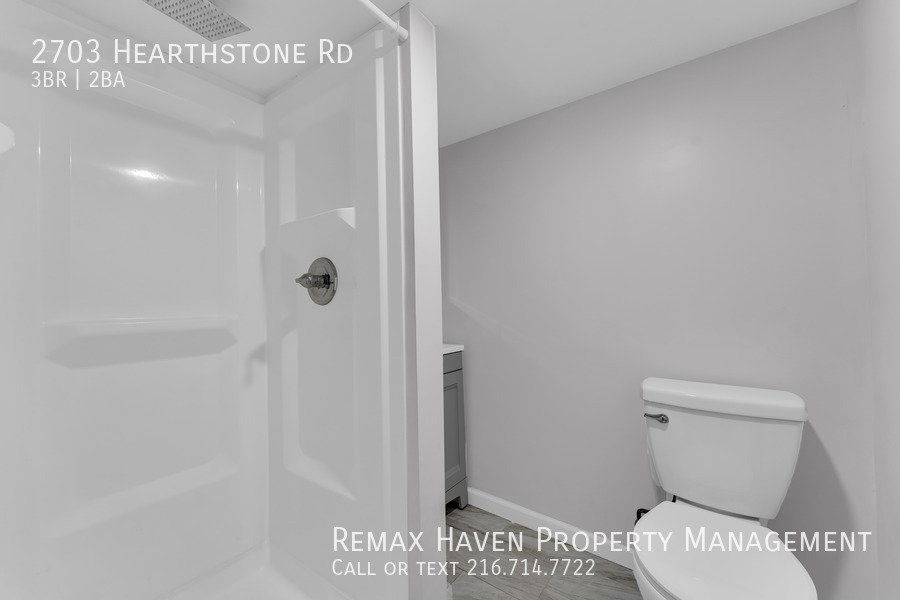 2703 Hearthstone Rd, Parma - Spacious 3-bed 2-bath single-family home! property image