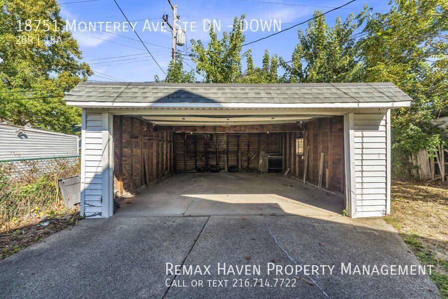 18751 Monterey Ave| DN, Euclid - Spacious 2-bed 1-bath multi-family ho property image