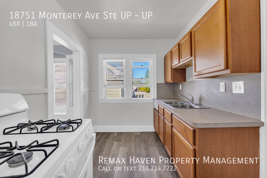 18751 Monterey Ave| UP, Euclid - Spacious 4-bed 1-bath multi-family ho property image