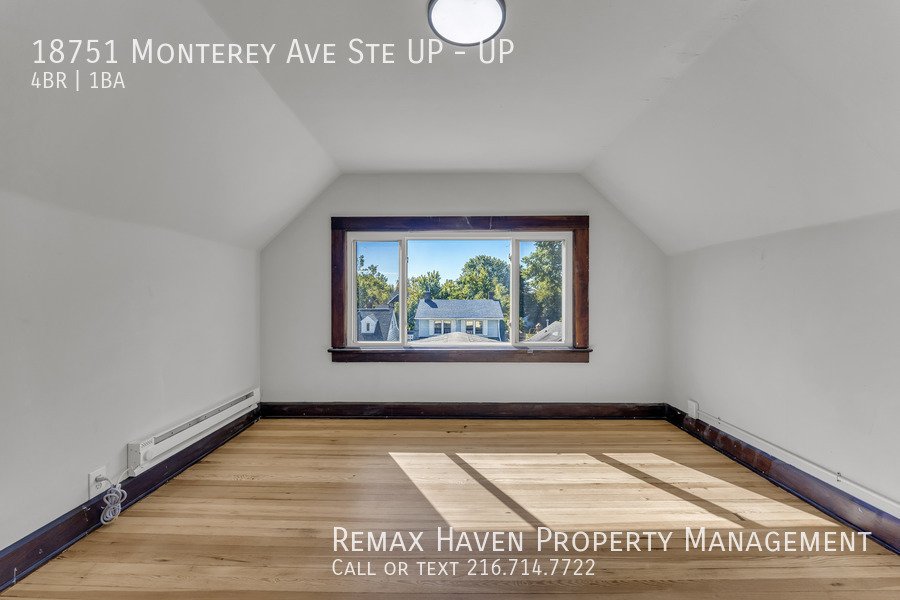 18751 Monterey Ave| UP, Euclid - Spacious 4-bed 1-bath multi-family ho property image