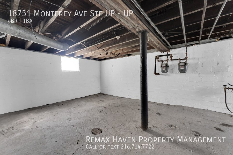 18751 Monterey Ave| UP, Euclid - Spacious 4-bed 1-bath multi-family ho property image