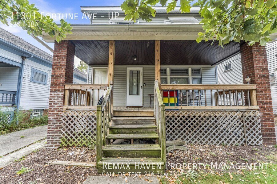 11301 Fortune Ave | UP, Cleveland - Spacious 2-bed 1-bath multi-family property image