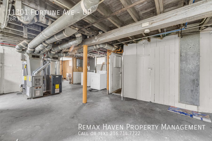 11301 Fortune Ave | UP, Cleveland - Spacious 2-bed 1-bath multi-family property image