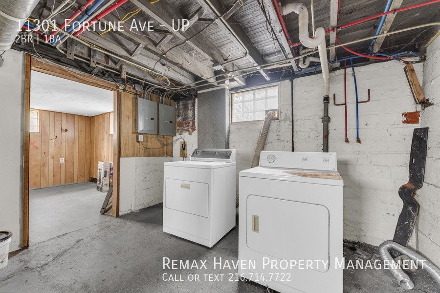 11301 Fortune Ave | UP, Cleveland - Spacious 2-bed 1-bath multi-family property image