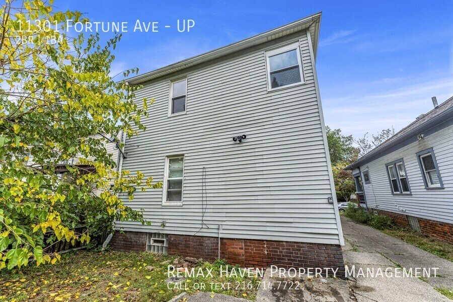 11301 Fortune Ave | UP, Cleveland - Spacious 2-bed 1-bath multi-family property image