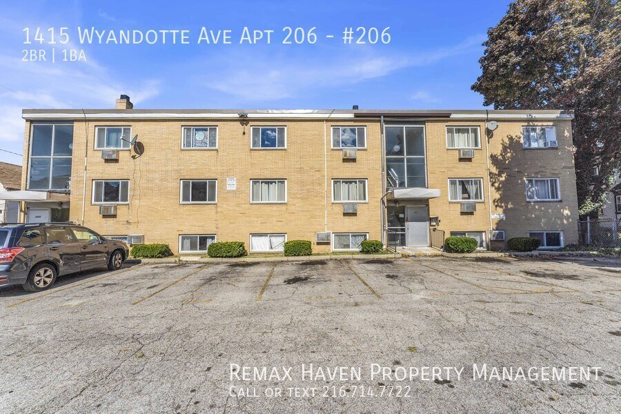 1415 Wyandotte Ave | #206, Lakewood - Spacious 2-bed 1-bath multi-fami property image