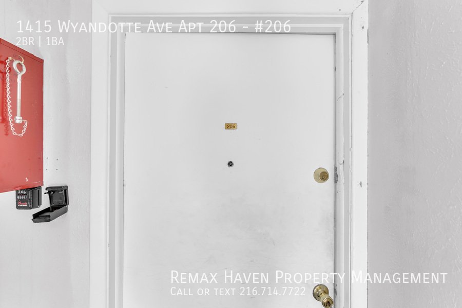 1415 Wyandotte Ave | #206, Lakewood - Spacious 2-bed 1-bath multi-fami property image