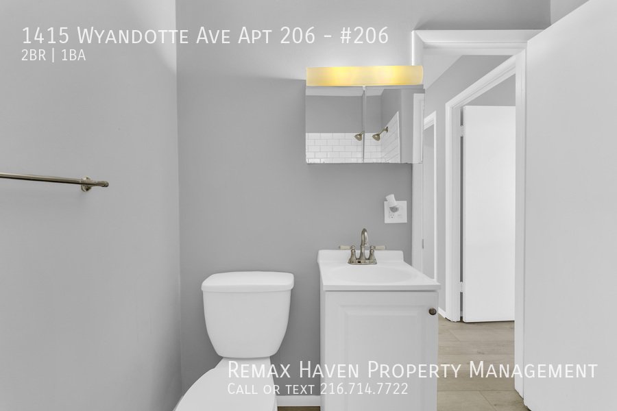 1415 Wyandotte Ave | #206, Lakewood - Spacious 2-bed 1-bath multi-fami property image