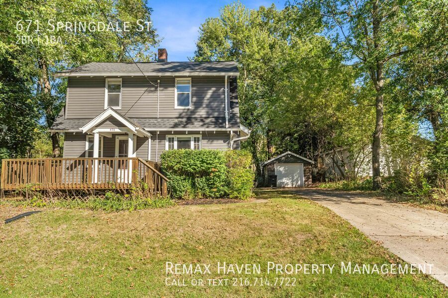 671 Springdale St, Akron - Spacious 2-bed 1-bath single-family home! property image