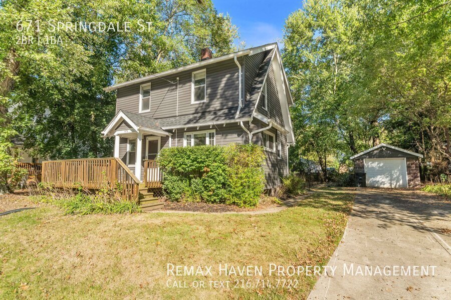 671 Springdale St, Akron - Spacious 2-bed 1-bath single-family home! property image