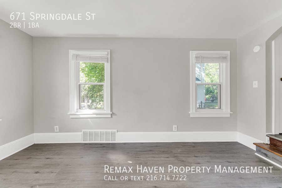 671 Springdale St, Akron - Spacious 2-bed 1-bath single-family home! property image