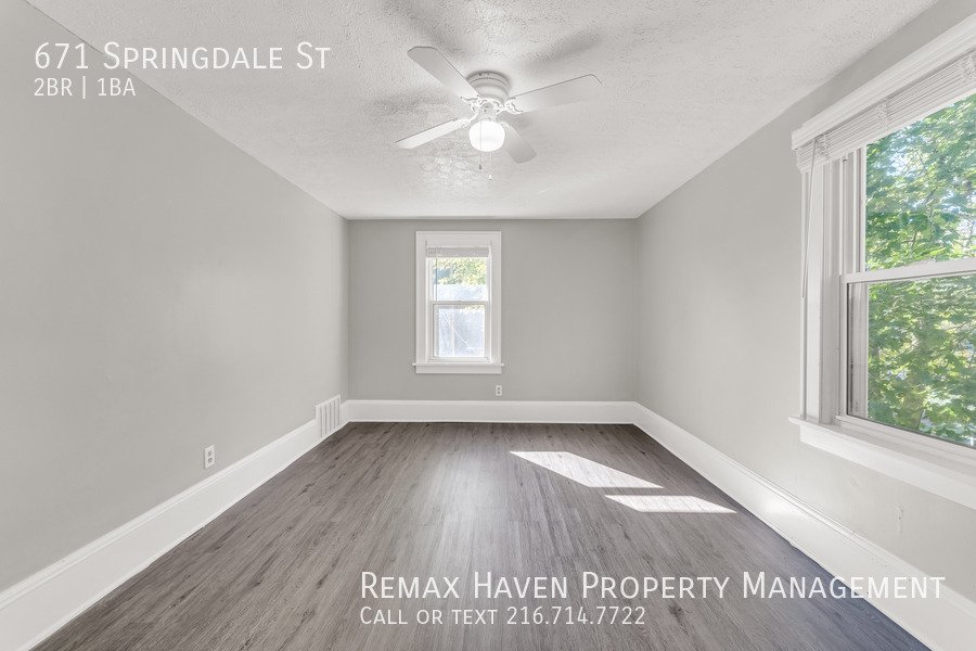 671 Springdale St, Akron - Spacious 2-bed 1-bath single-family home! property image