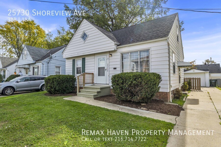 25730 Shoreview Ave, Euclid - Spacious 3-bed 1-bath single-family home property image
