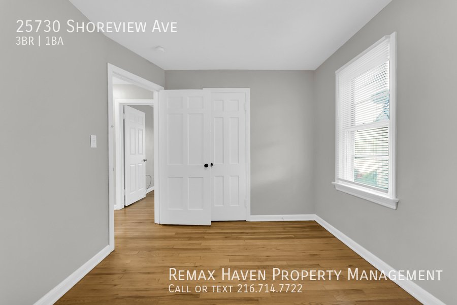 25730 Shoreview Ave, Euclid - Spacious 3-bed 1-bath single-family home property image
