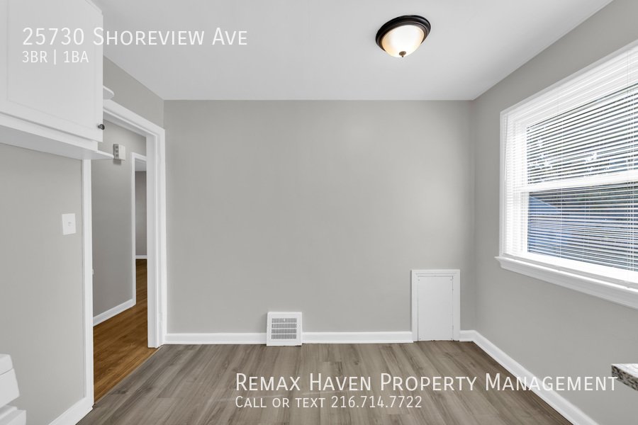 25730 Shoreview Ave, Euclid - Spacious 3-bed 1-bath single-family home property image