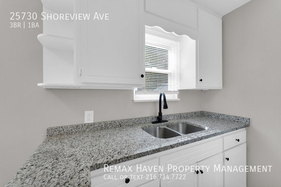 25730 Shoreview Ave, Euclid - Spacious 3-bed 1-bath single-family home property image