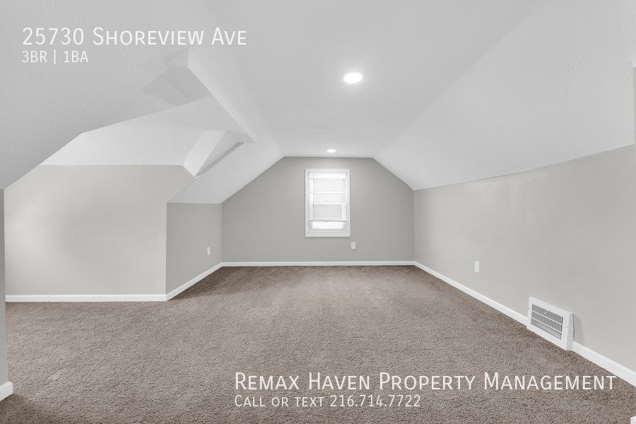 25730 Shoreview Ave, Euclid - Spacious 3-bed 1-bath single-family home property image