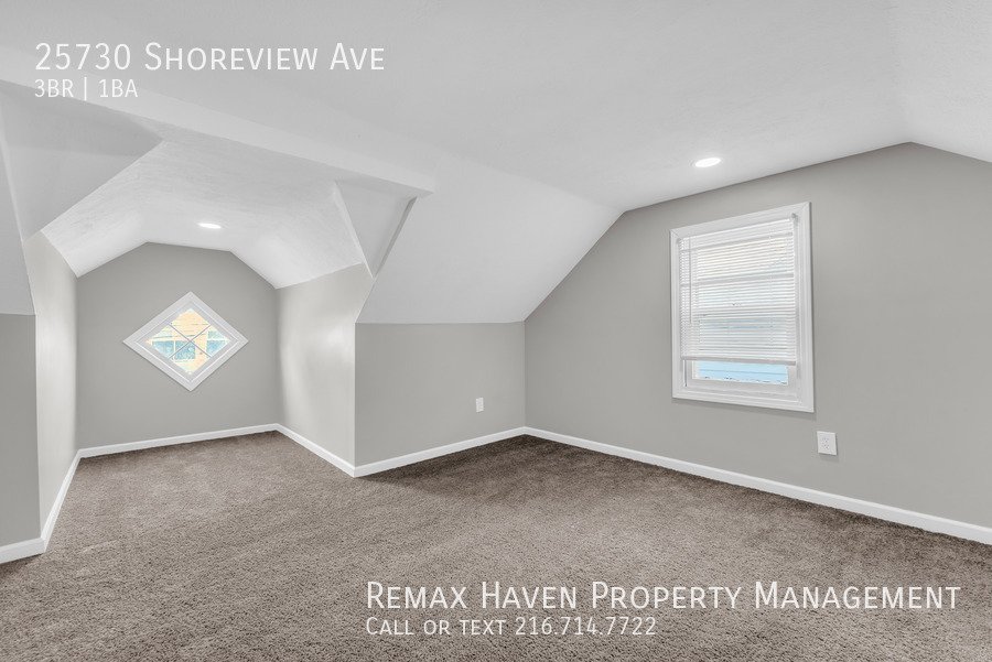 25730 Shoreview Ave, Euclid - Spacious 3-bed 1-bath single-family home property image