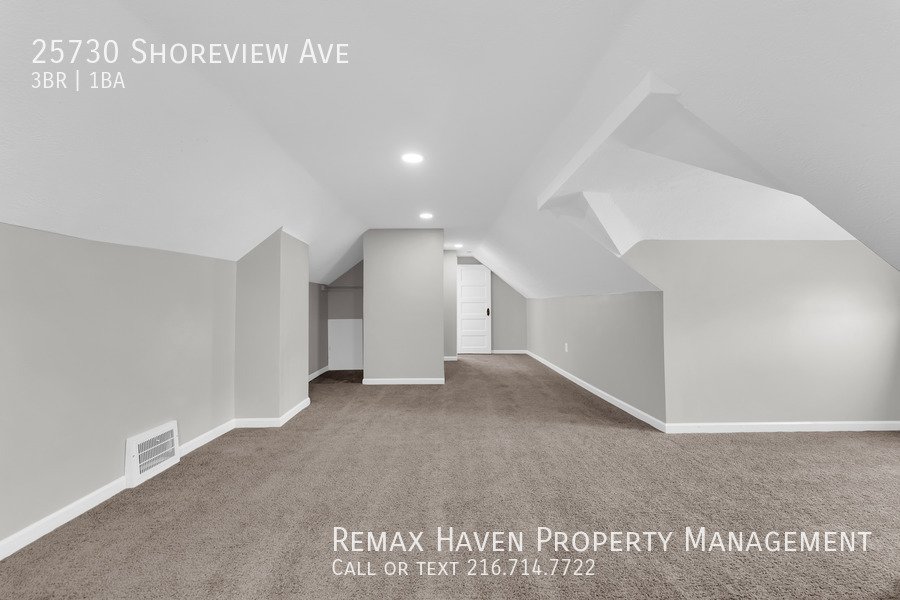 25730 Shoreview Ave, Euclid - Spacious 3-bed 1-bath single-family home property image