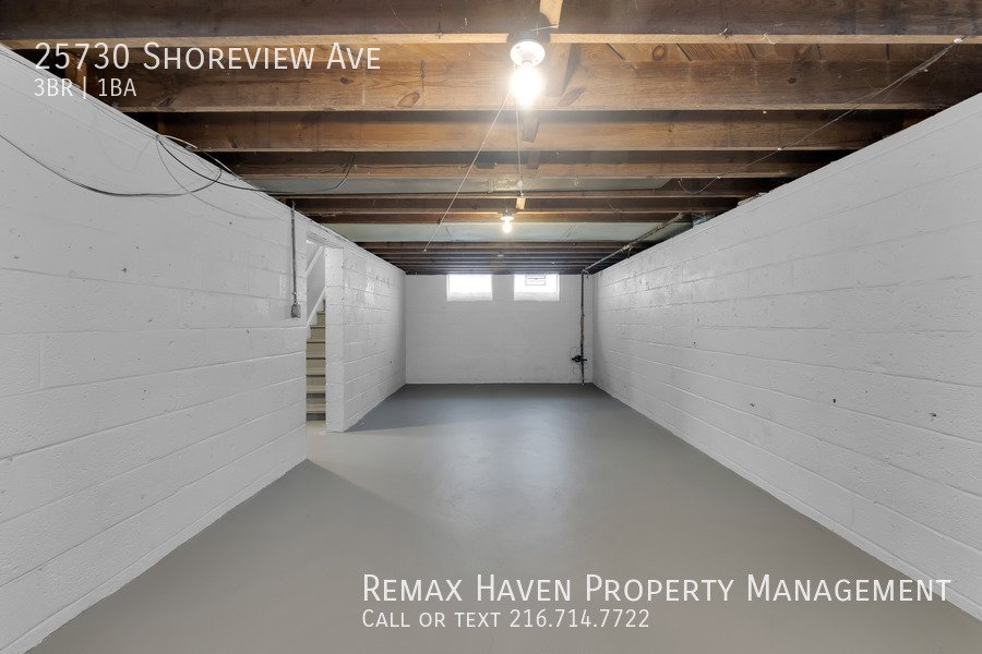 25730 Shoreview Ave, Euclid - Spacious 3-bed 1-bath single-family home property image