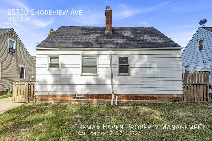 25730 Shoreview Ave, Euclid - Spacious 3-bed 1-bath single-family home property image