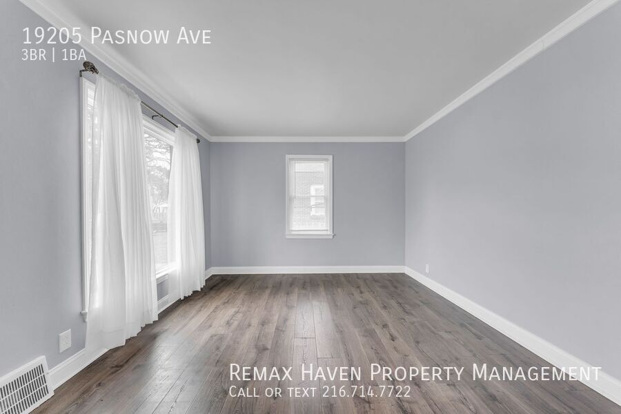 19205 Pasnow Ave, Euclid - Spacious 3-bed 1-bath single-family home! property image