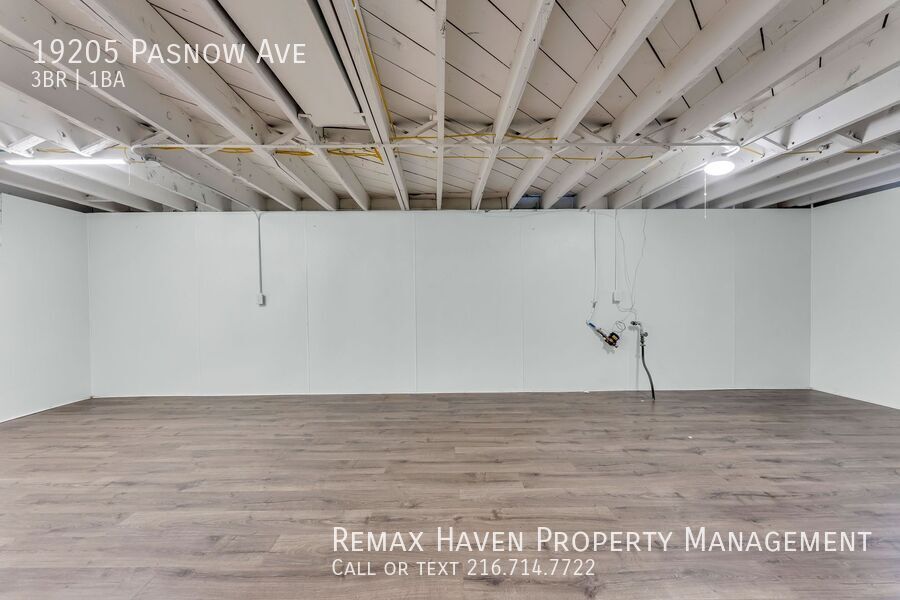 19205 Pasnow Ave, Euclid - Spacious 3-bed 1-bath single-family home! property image