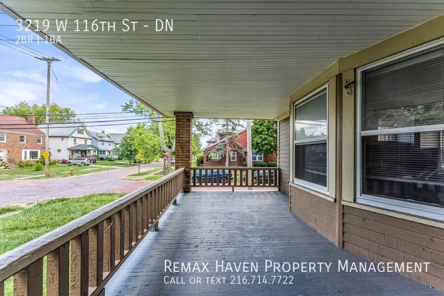 3219 W 116th St | DN, Cleveland - Spacious 2-bed 1-bath multi-family home! property image