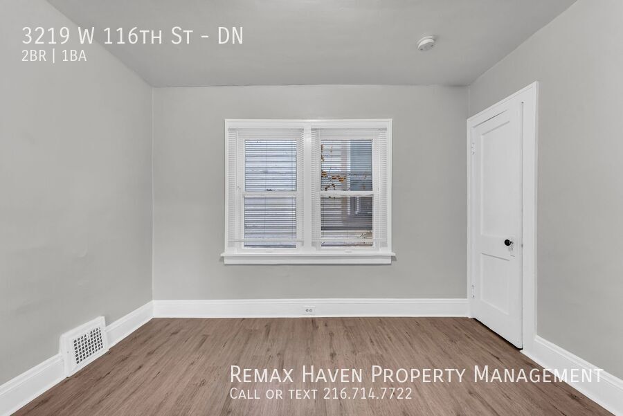 3219 W 116th St | DN, Cleveland - Spacious 2-bed 1-bath multi-family home! property image