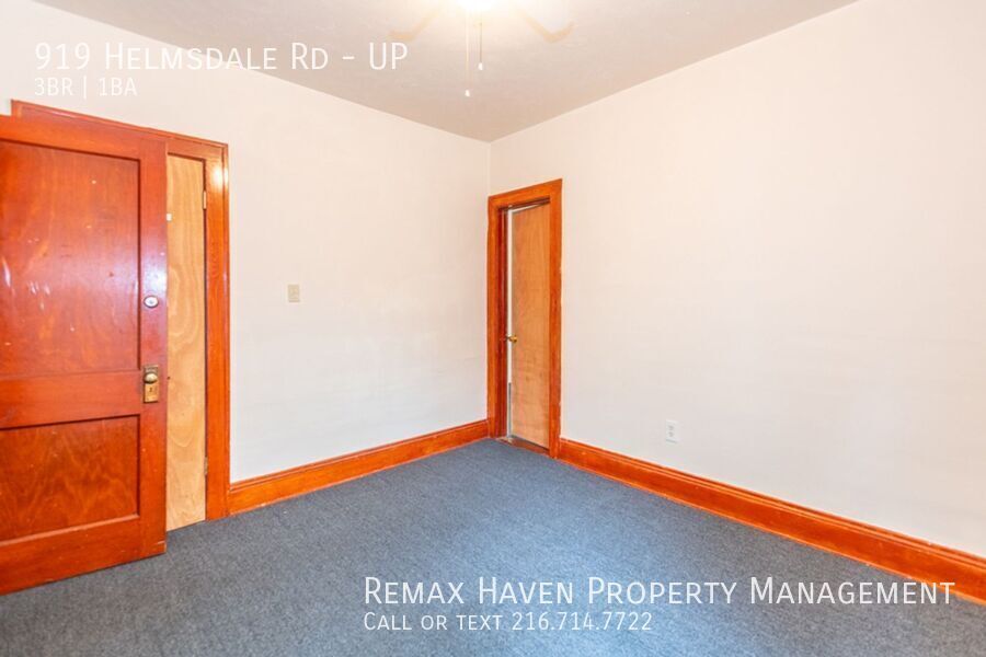 917 Helmsdale Rd | UP, Cleveland Heights - Spacious 3-bed 1-bath multi-family home!  property image
