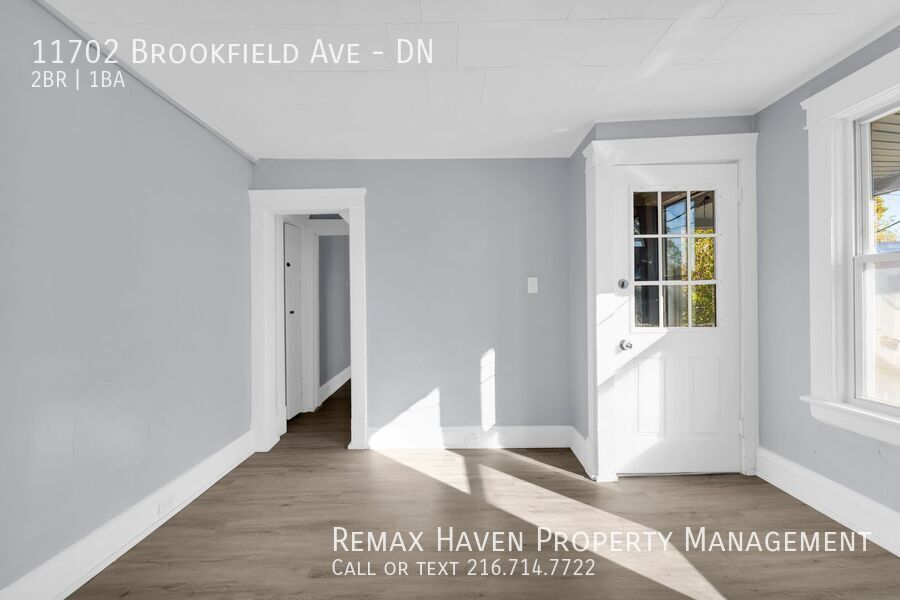 11702 Brookfield Ave | DN, Cleveland - Spacious 2-bed 1-bath multi-family home! property image