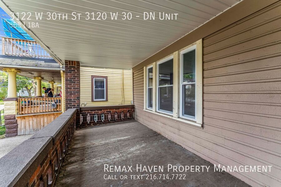 3120(3122) W 30th St | DN, Cleveland - Spacious 3-bed 1-bath multi-family home! property image
