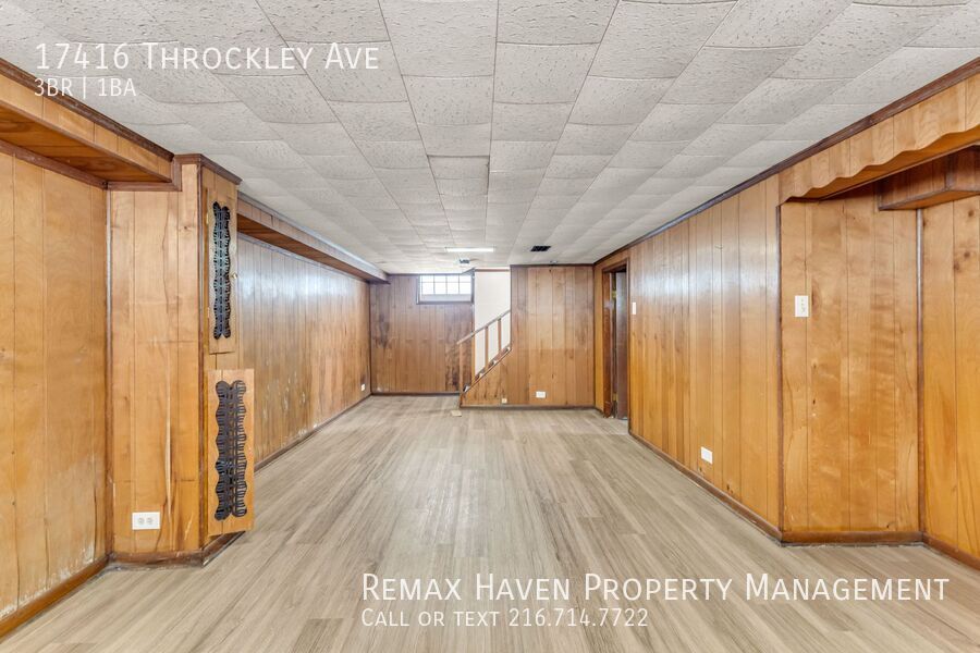 17416 Throckley Ave, Cleveland - Spacious 3-bed 1-bath single-family home! property image