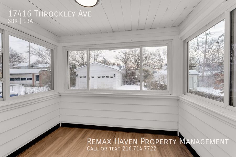 17416 Throckley Ave, Cleveland - Spacious 3-bed 1-bath single-family home! property image