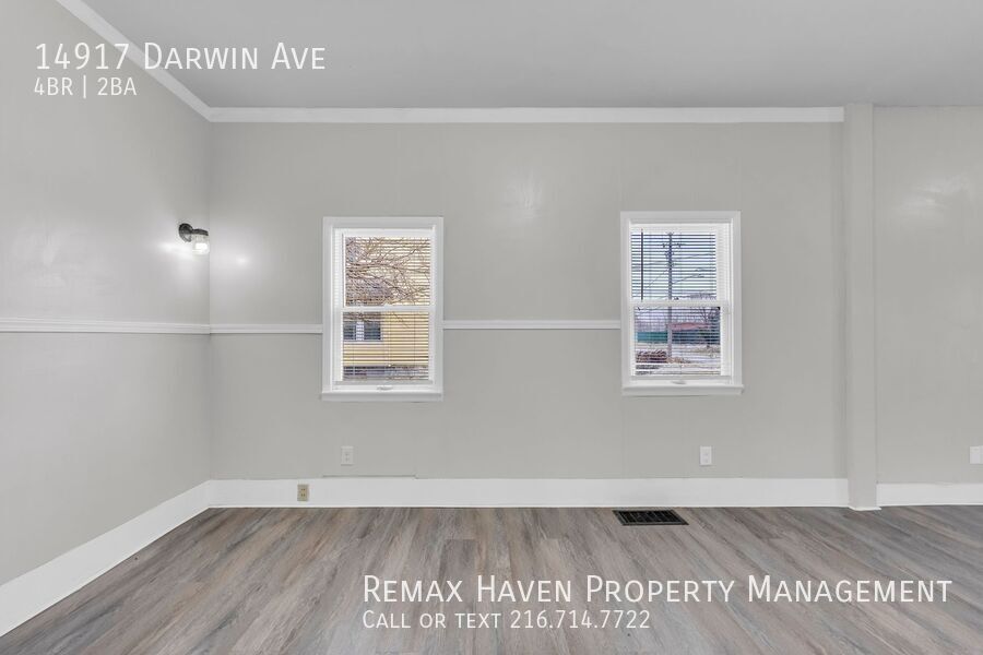 14917 Darwin Ave, Cleveland - Spacious 4-bed 2-bath single-family home! property image