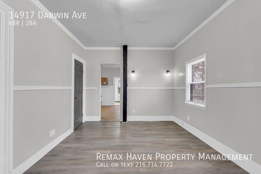 14917 Darwin Ave, Cleveland - Spacious 4-bed 2-bath single-family home! property image