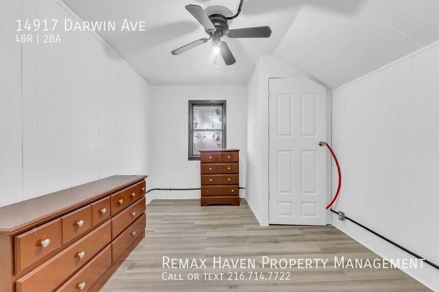 14917 Darwin Ave, Cleveland - Spacious 4-bed 2-bath single-family home! property image