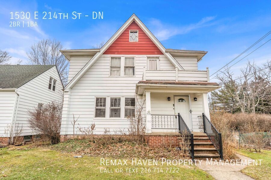 1530 E 214th St | DN, Euclid - Spacious 2-bed 1-bath multi-family home!  property image