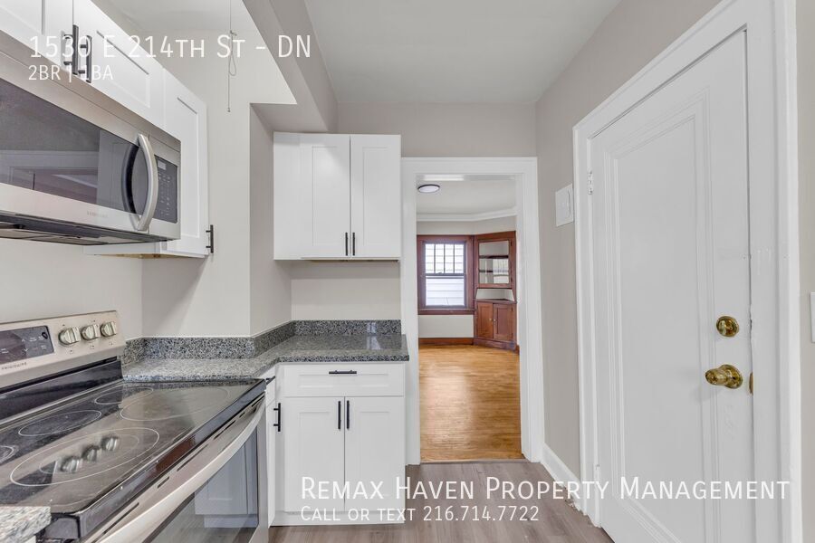 1530 E 214th St | DN, Euclid - Spacious 2-bed 1-bath multi-family home!  property image