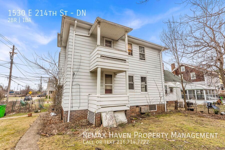 1530 E 214th St | DN, Euclid - Spacious 2-bed 1-bath multi-family home!  property image