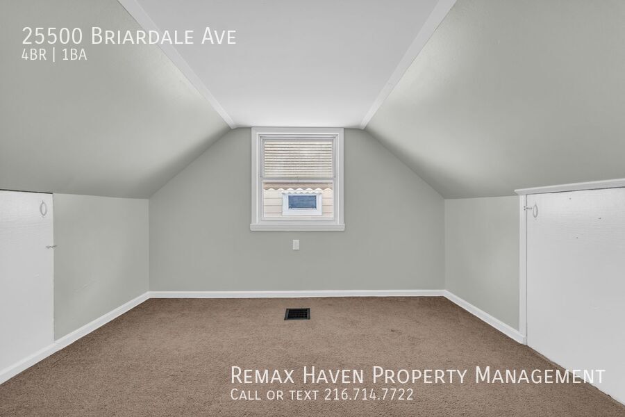 25500 Briardale Ave, Euclid - Spacious 4-bed 1 -bath single-family home! property image