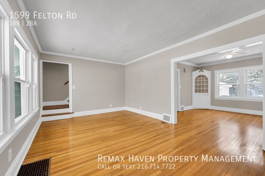 1599 Felton Rd, South Euclid - Spacious 3-bed 1.5 -bath single-family home! property image