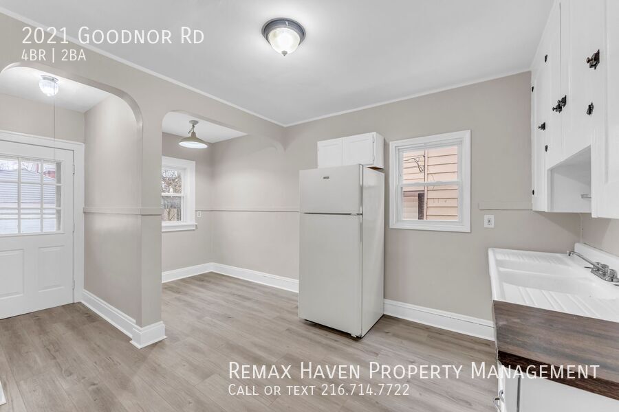 2021 Goodnor Rd, Cleveland Heights - Spacious 4-bed 1.5-bath single-family home! property image